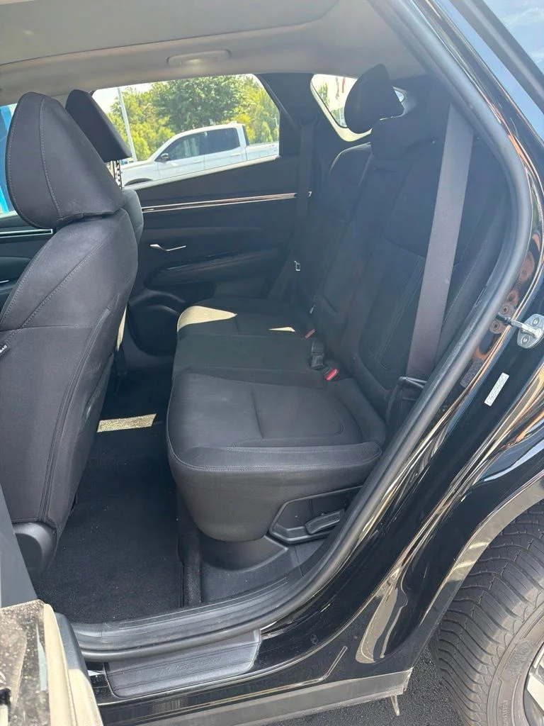 Used 2022 Black Hyundai SEL Convenience image 6