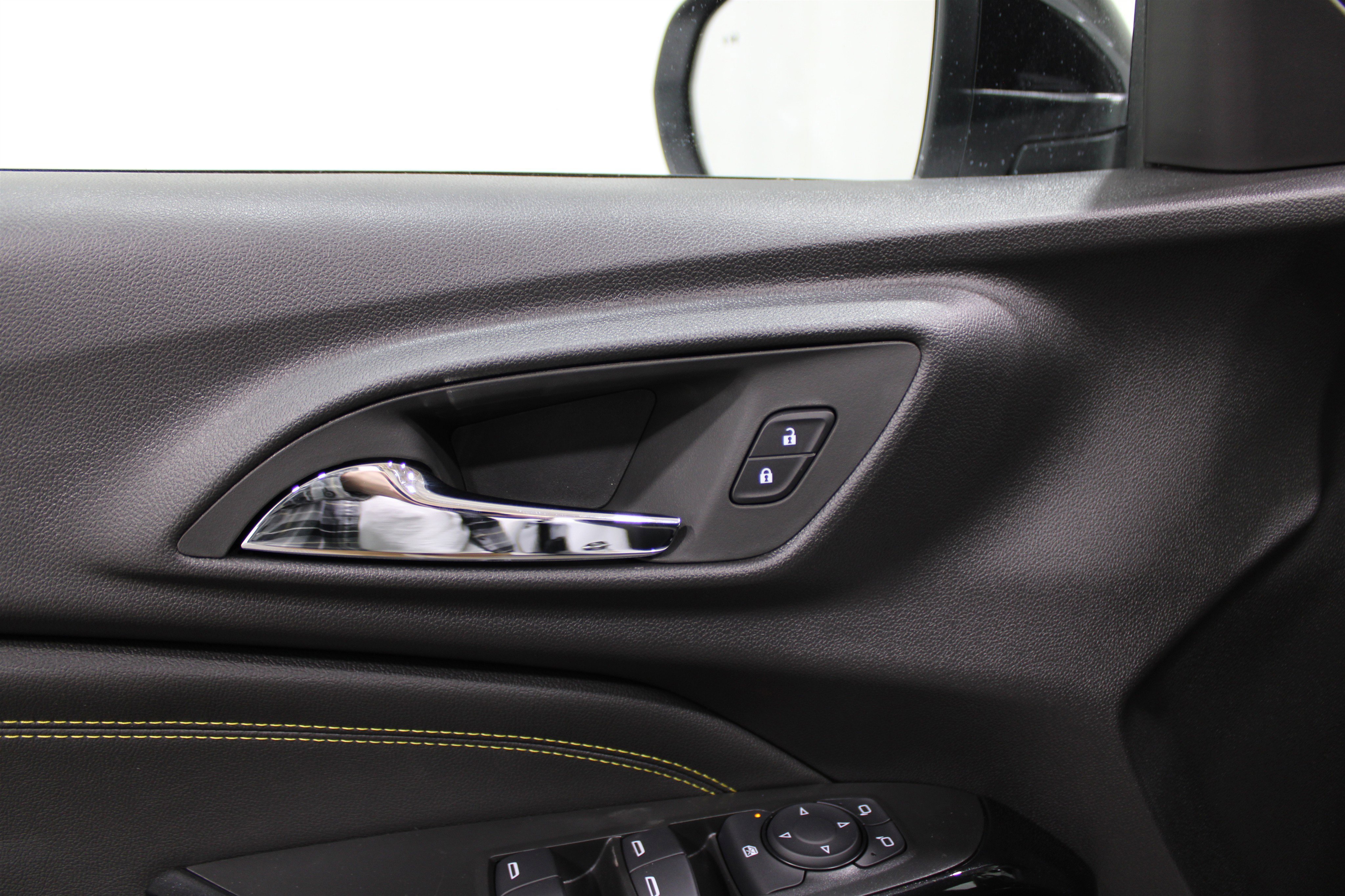 2026 Chevrolet Trax ACTIV photo 4