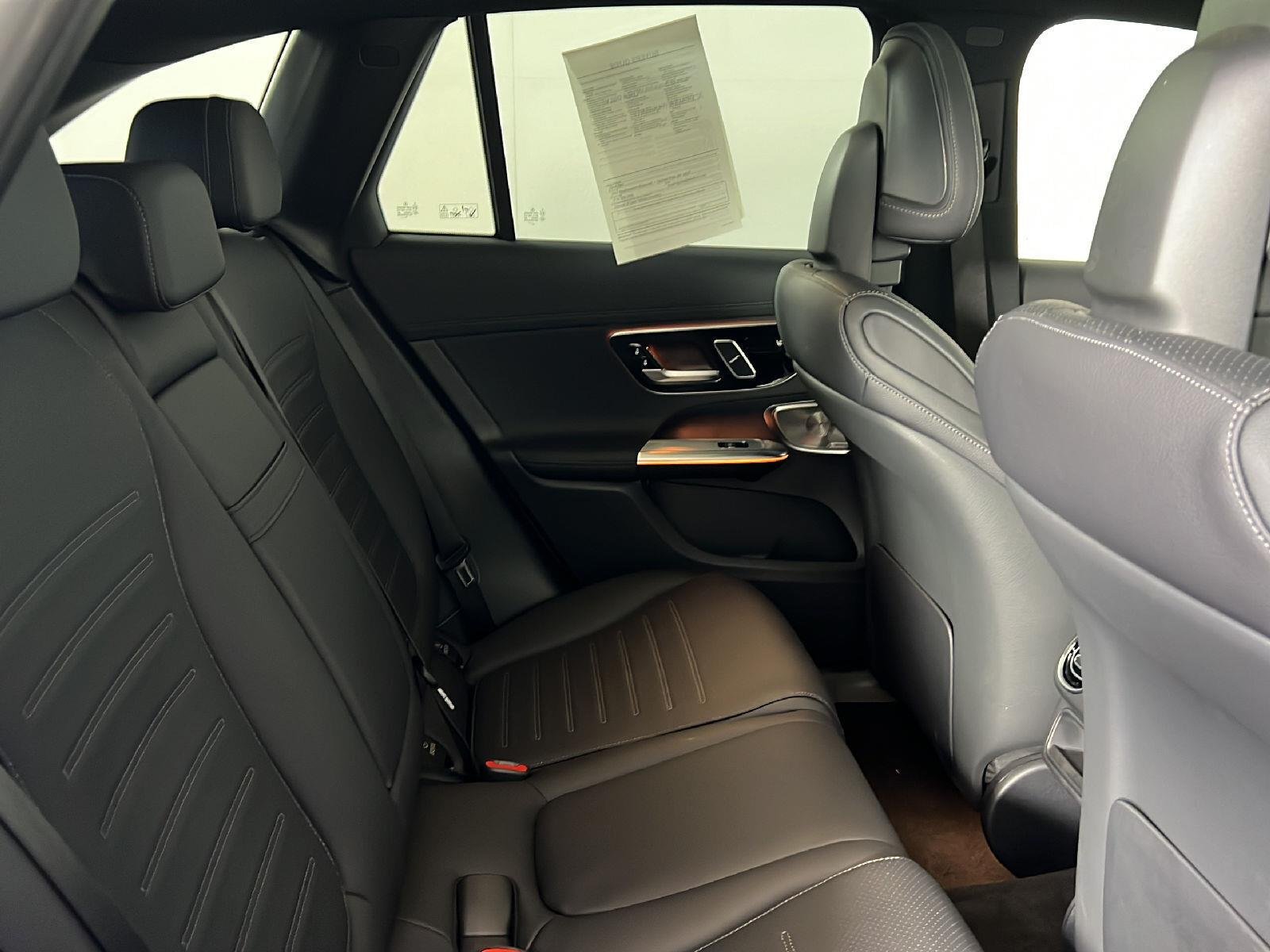 Used 2025 Starling Blue Metallic Mercedes-Benz GLC 350e image 17