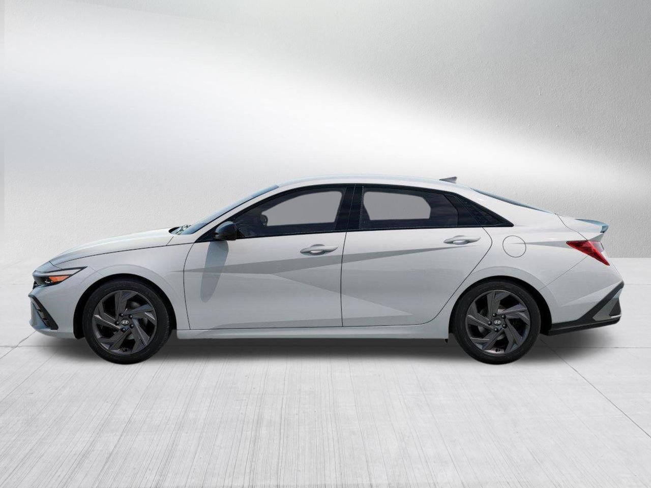 New 2026 Serenity White Hyundai SEL Sport Plus image 3