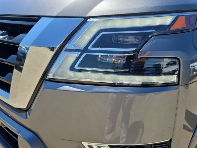 Used 2023 Gray Nissan S image 34