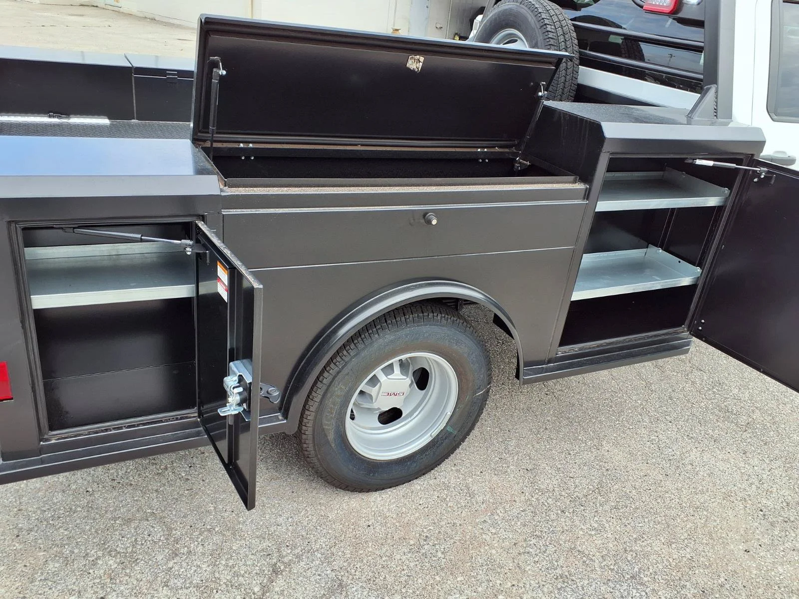 2026 GMC Sierra 3500 Chassis Cab Pro - Photo 7