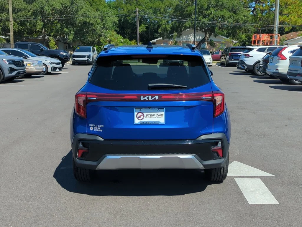 Used 2025 Blue Kia S image 6