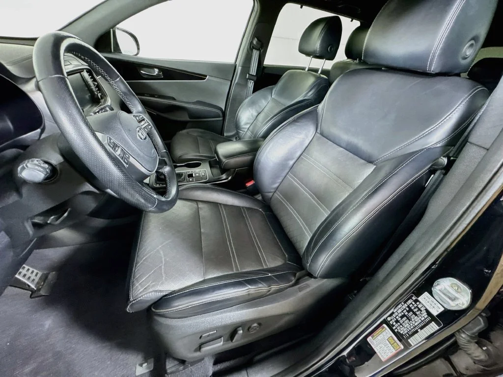 Used 2019 Black Kia SX Limited image 25