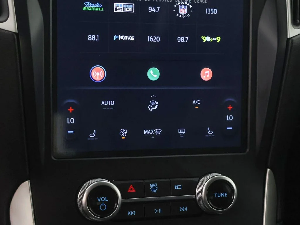 Used 2023 Black Ford SEL image 42