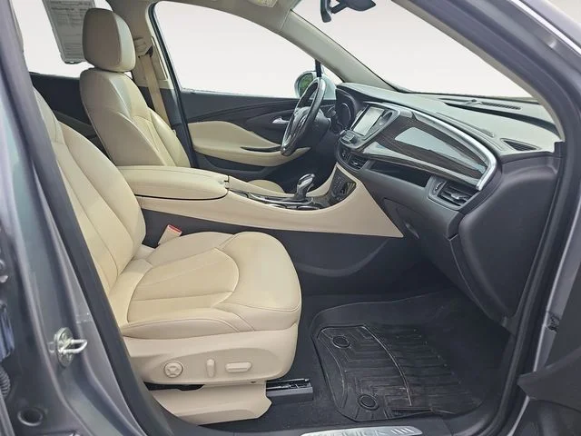 Used 2020  Buick Essence image 13