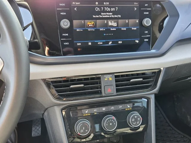 Used 2023  Volkswagen 1.5T SE image 17