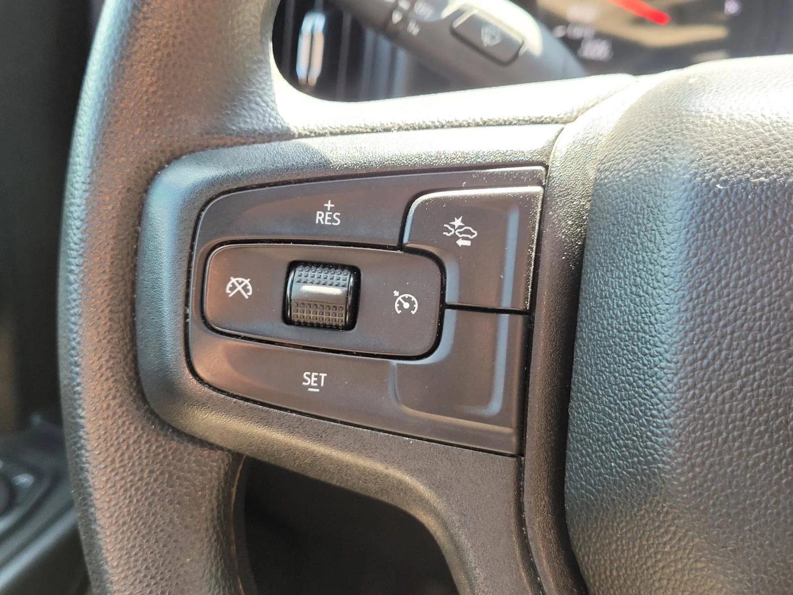 Used 2025 Riptide Blue Metallic Chevrolet Custom image 28