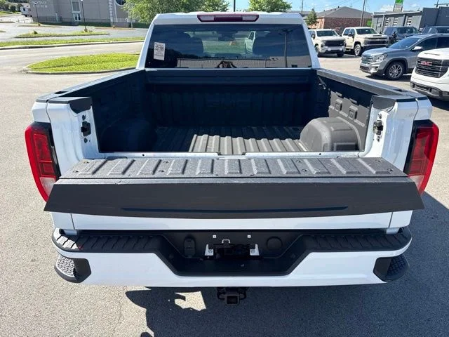 Used 2024 White GMC Elevation image 12