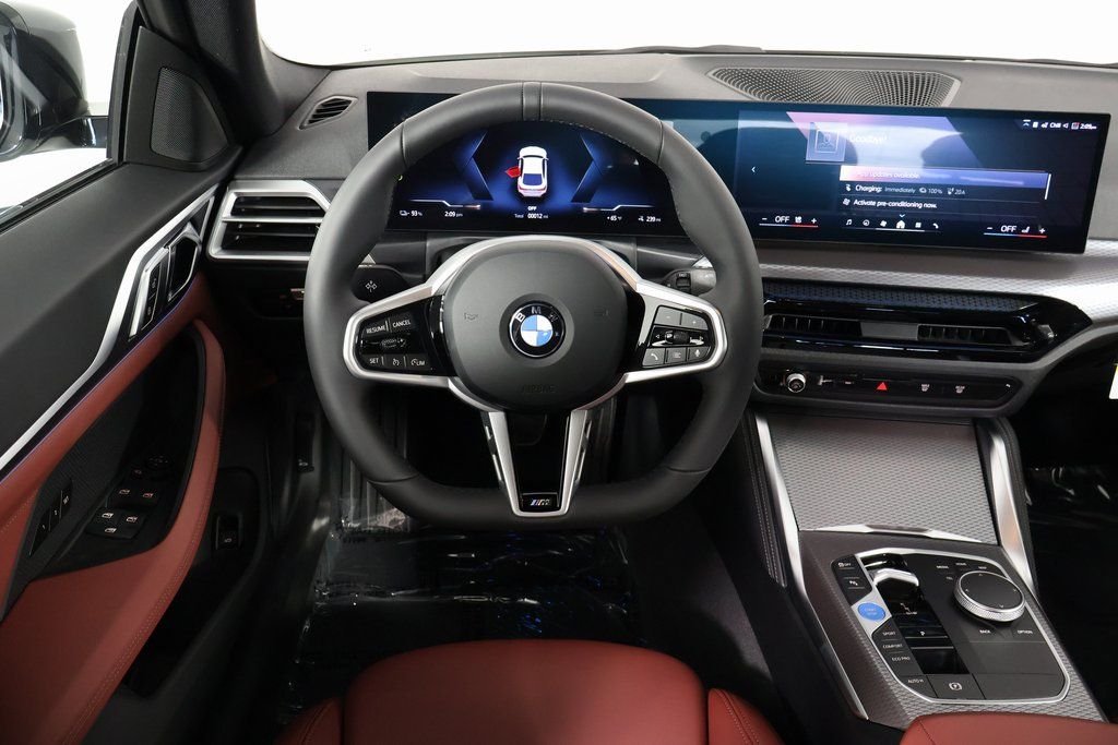 New 2026 Alpine White BMW xDrive40 image 3
