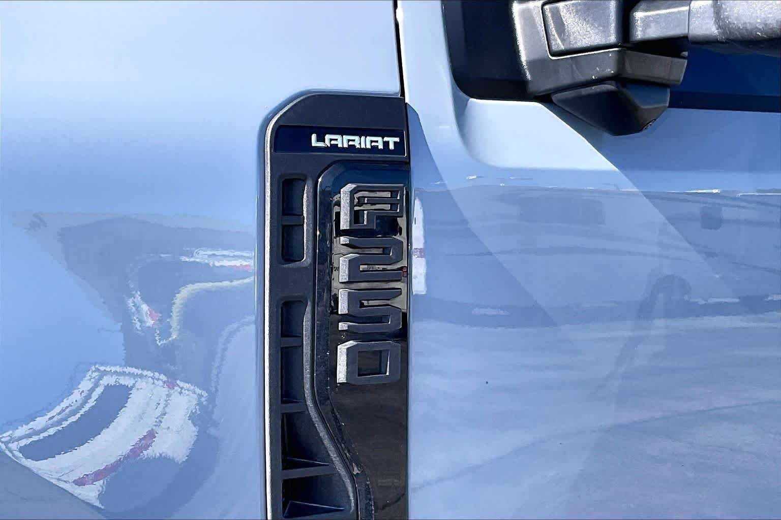 Certified Used 2024 Glacier Gray Metallic Ford LARIAT image 28