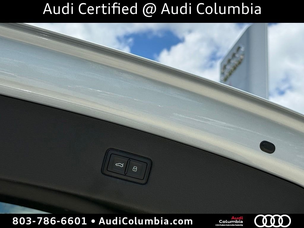 Used 2025  Audi 55 Premium Plus image 17