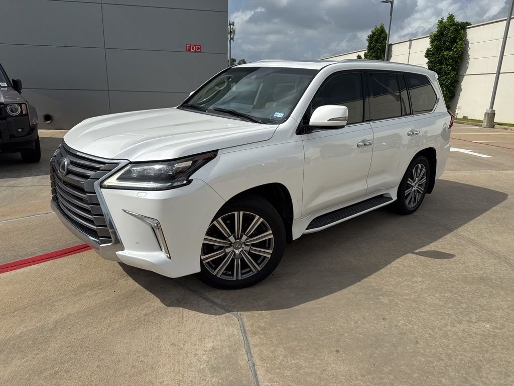2016 Lexus LX 600 570's photo
