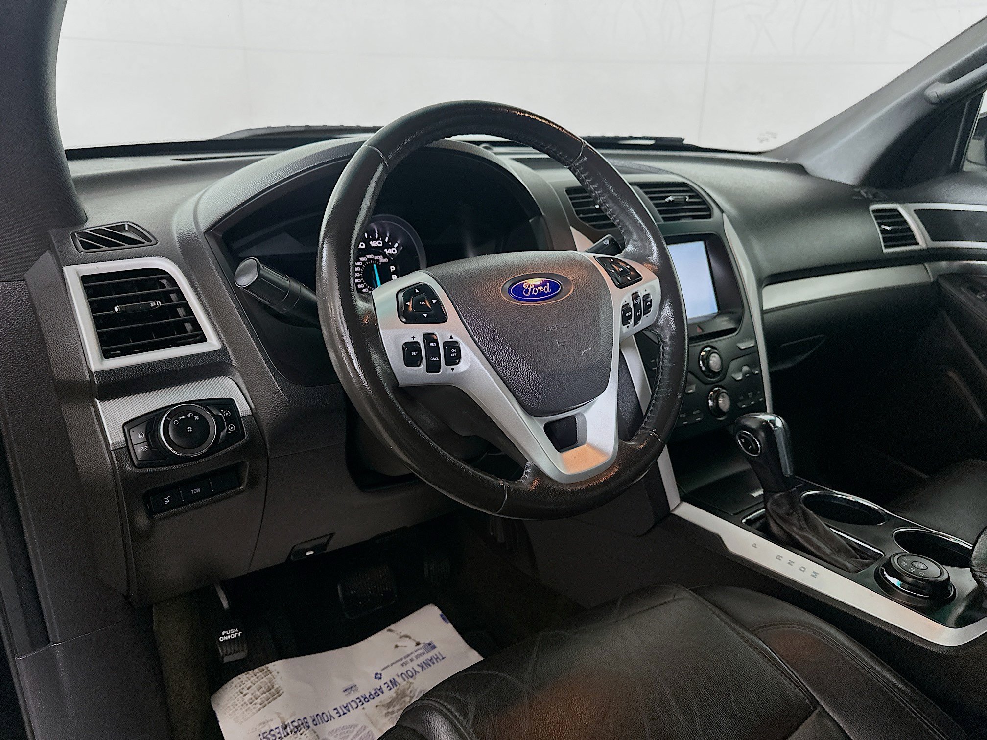 Used 2011 Black Ford XLT image 10