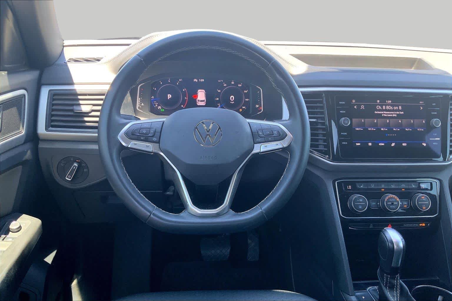 Used 2023 Tourmaline Blue Metallic Volkswagen 2.0T SE w/Technology image 6