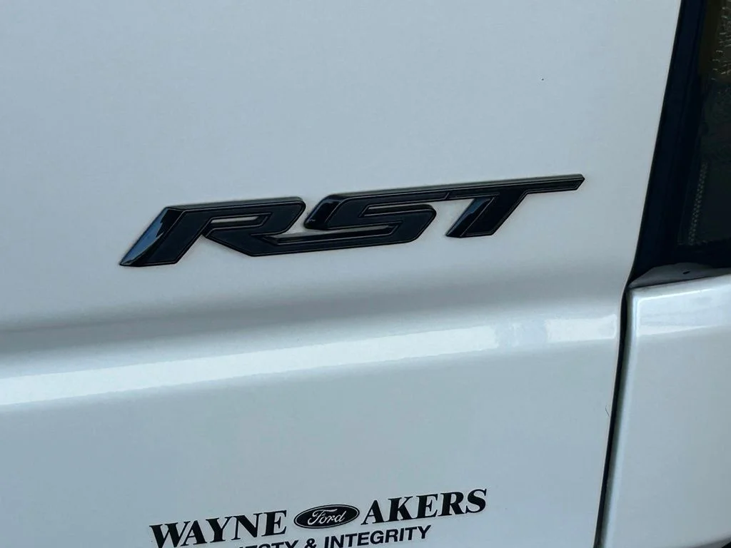 Used 2021 White Chevrolet RST image 22
