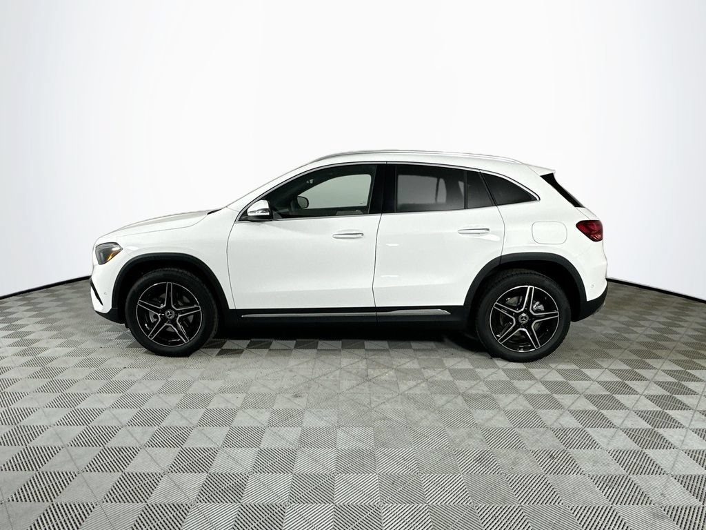 New 2026 Polar White Mercedes-Benz GLA 250 image 35