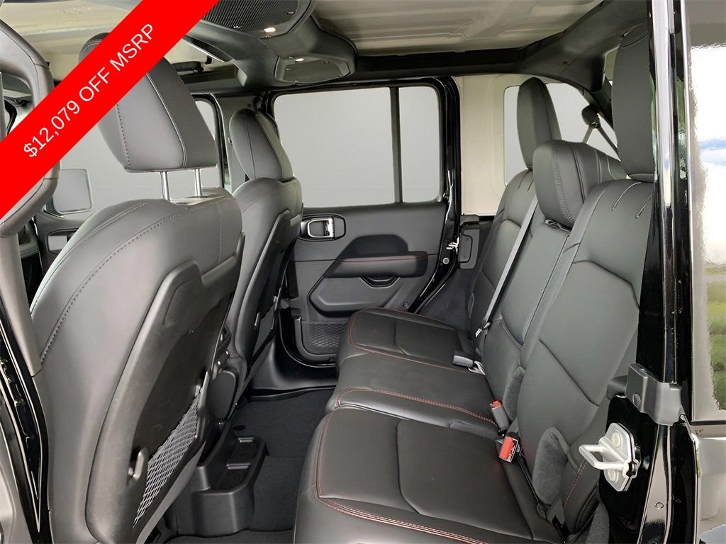 2025 Jeep Wrangler 4-Door Rubicon - Photo 36