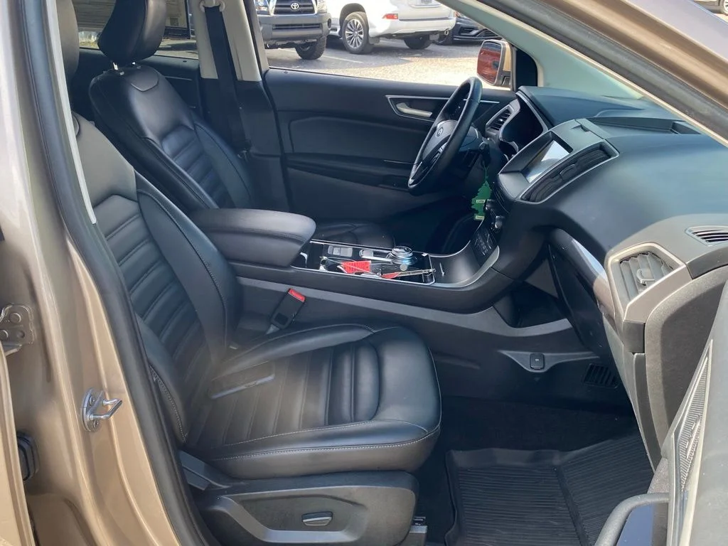 Used 2020 Gold Ford SEL image 20