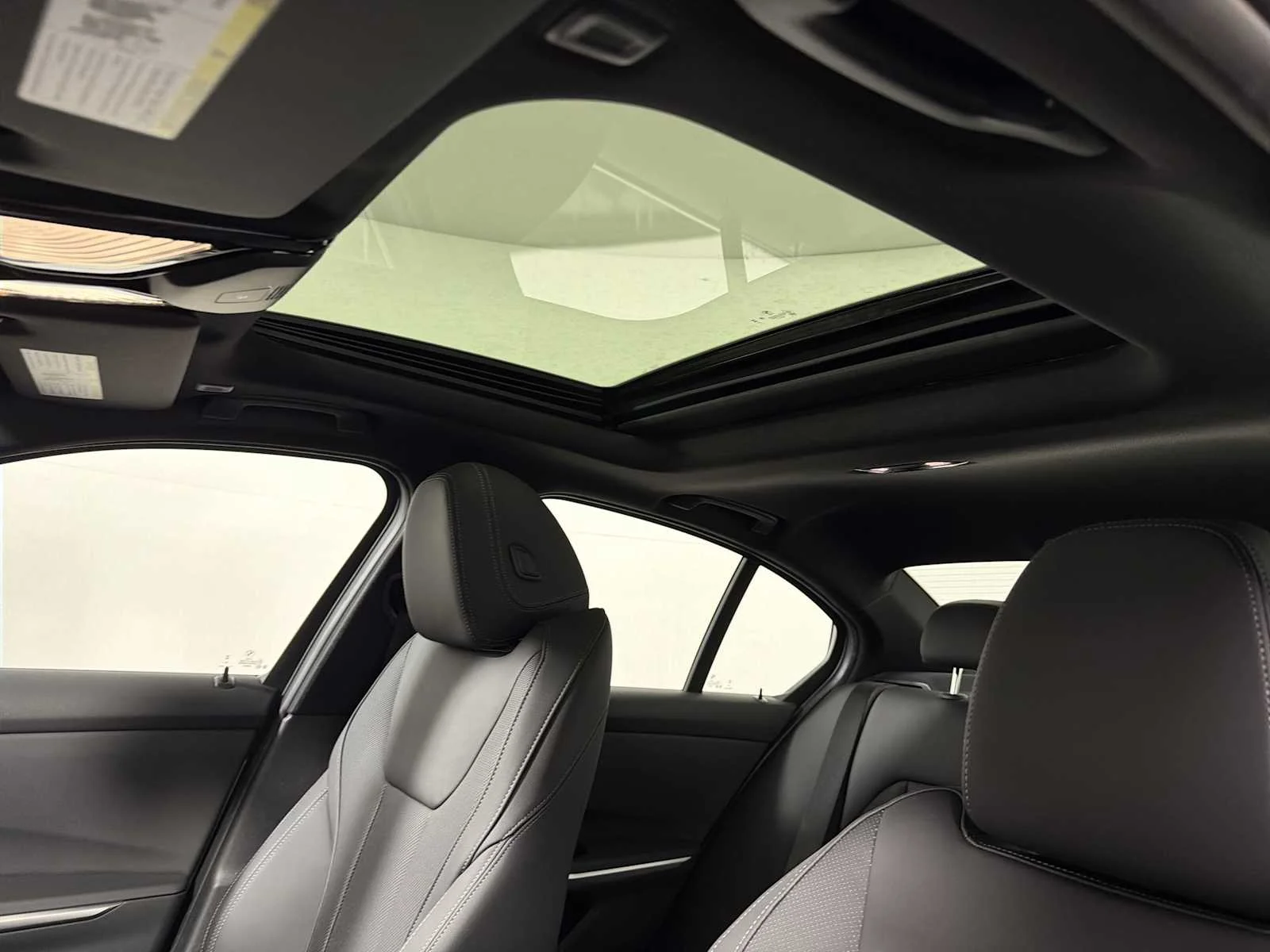 New 2026 Skyscraper Grey Metallic BMW 330i xDrive image 18