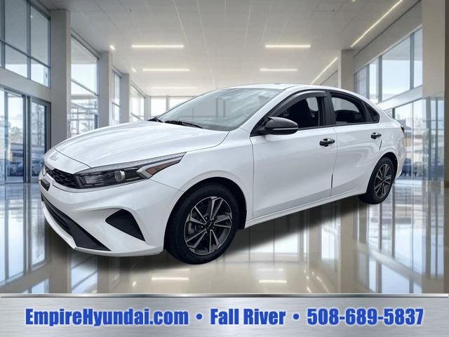 2024 Kia Forte LXS - Photo 1