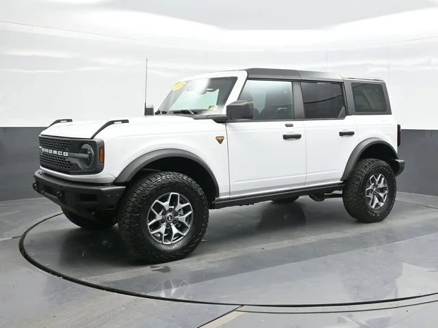 Used 2021 White Ford Badlands image 5