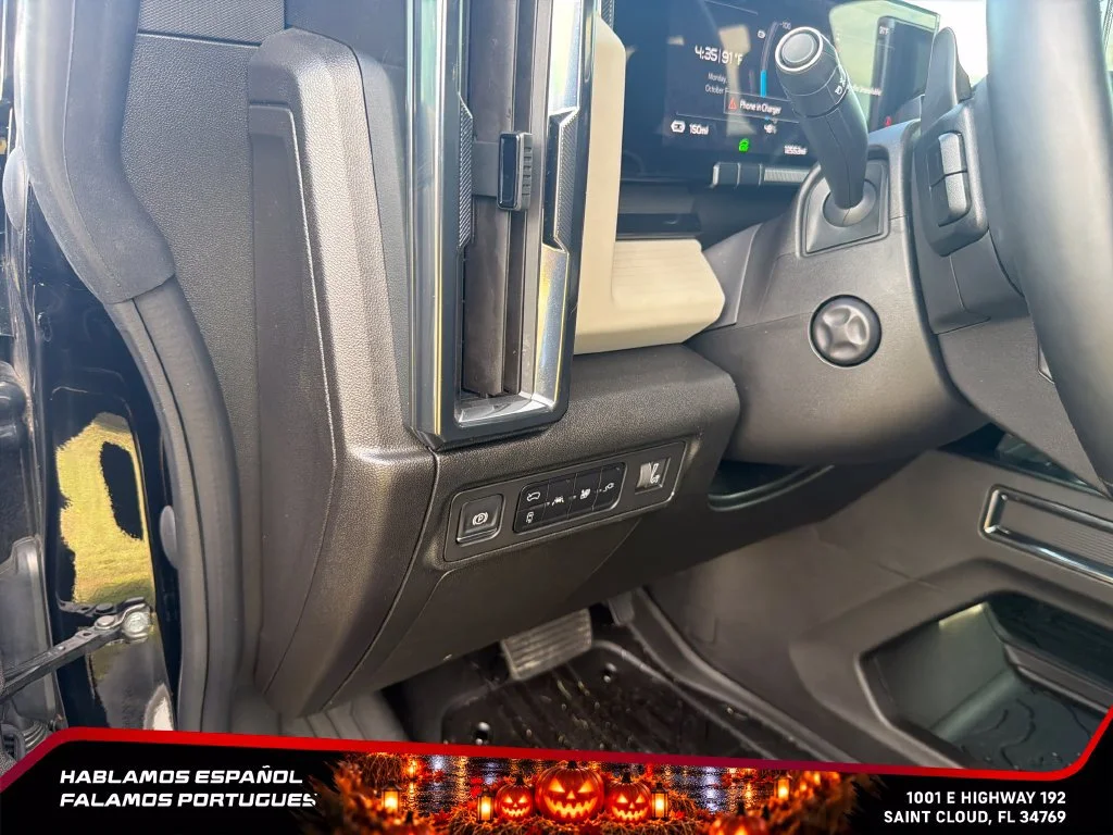 Used 2026 Void Black GMC 2X image 17