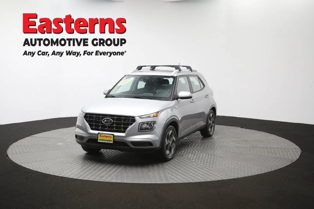 Used 2023 Silver Hyundai SEL image 57