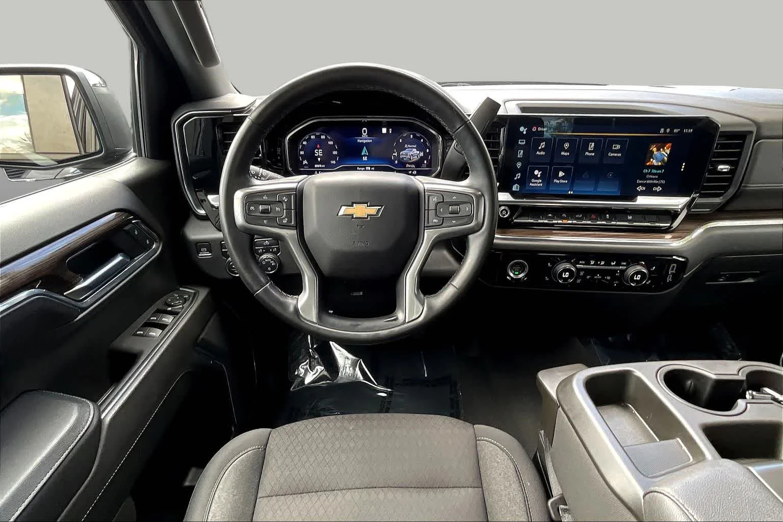 Used 2023 Dark Ash Metallic Chevrolet LT image 9
