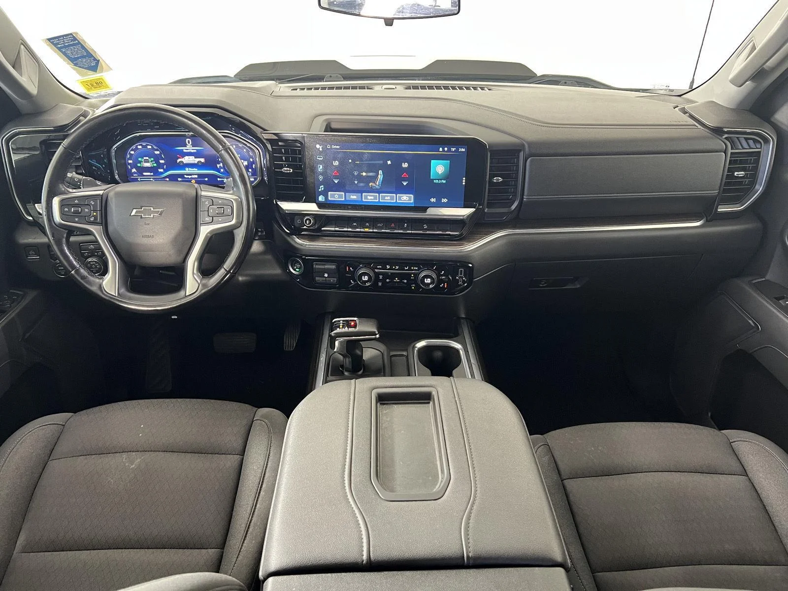 Used 2022 SUMMIT WHITE Chevrolet LT Trail Boss image 21