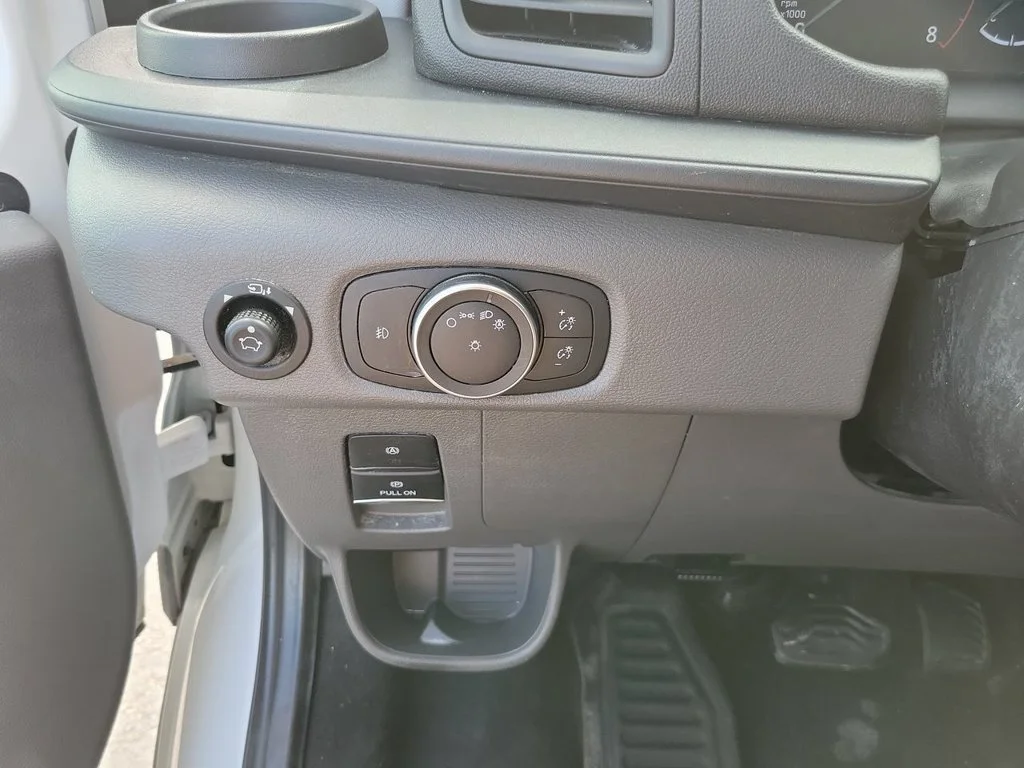 2024 Ford Transit Passenger Van XL - Photo 18