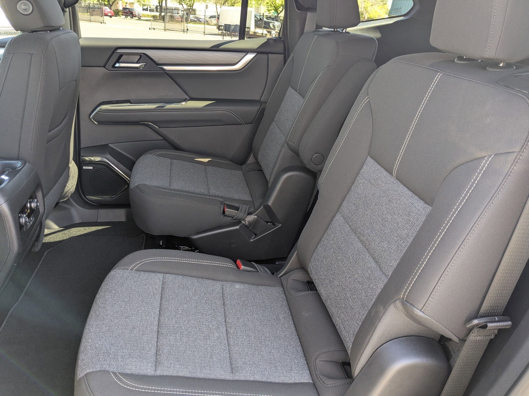 2026 GMC Acadia Elevation - Photo 23