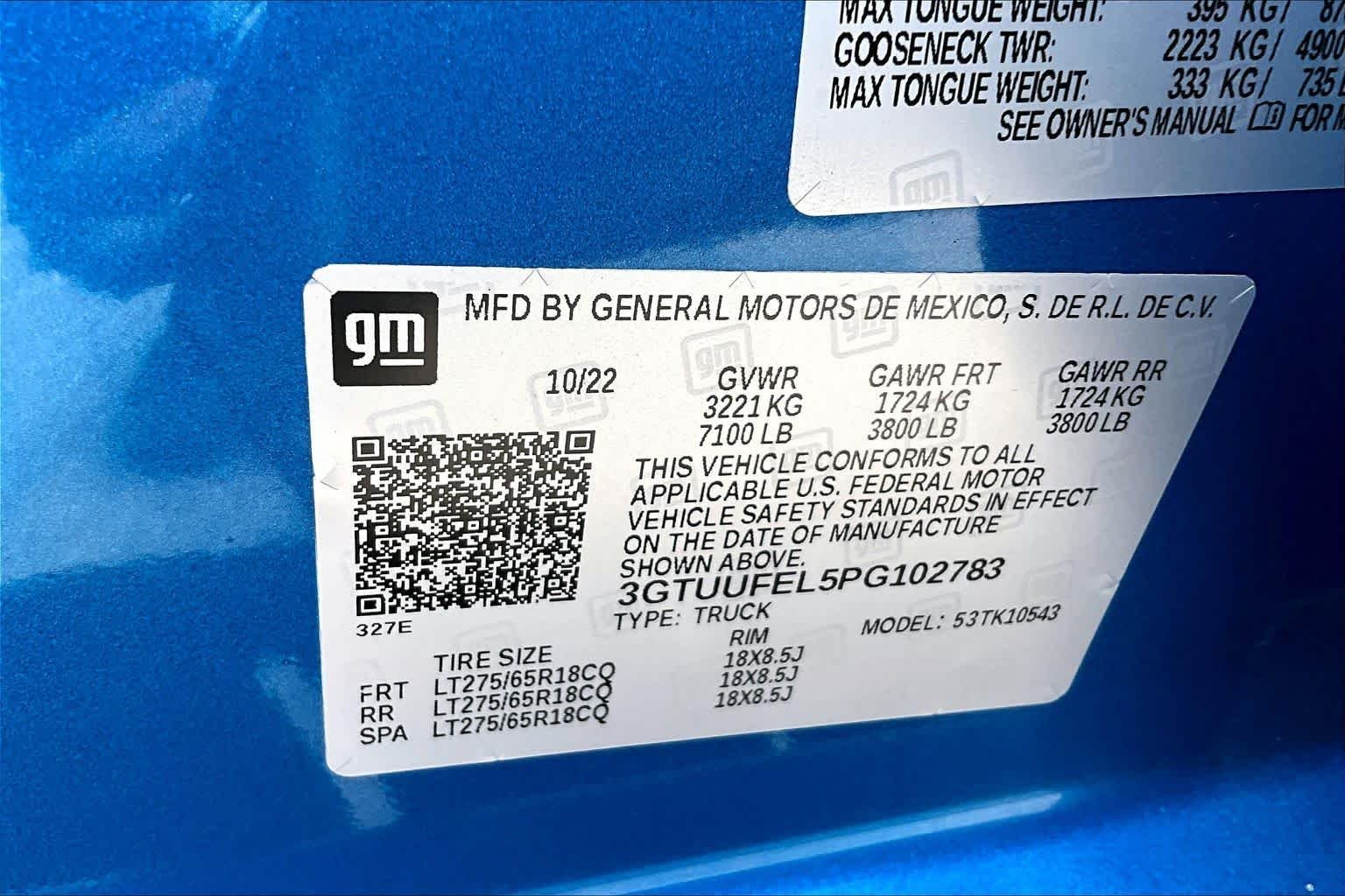 Used 2023 Dynamic Blue Metallic GMC AT4X image 35
