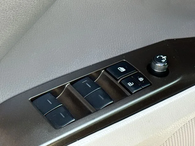 Used 2023 White Toyota LE image 18