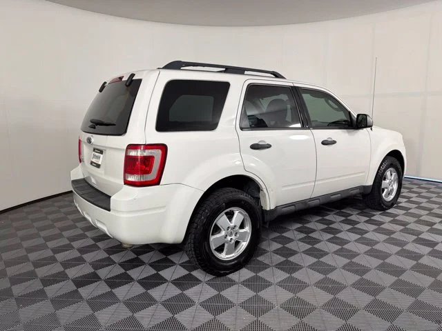 Used 2012 White Ford XLS image 6