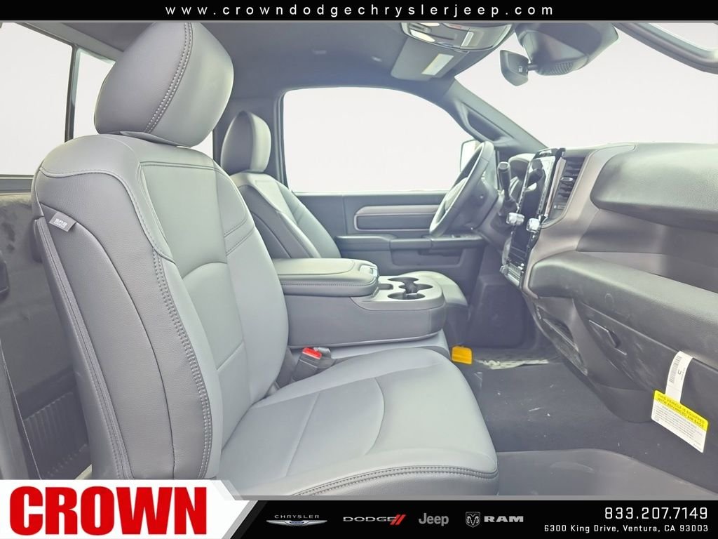 2025 RAM 3500 Tradesman - Photo 13