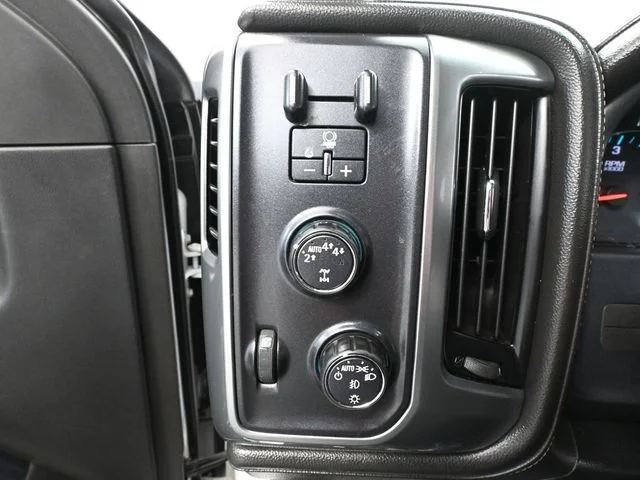 Used 2017 White Chevrolet LTZ image 32