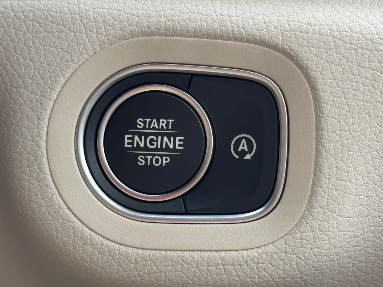 New 2026 Selenite Grey Metallic Mercedes-Benz GLS 450 image 28