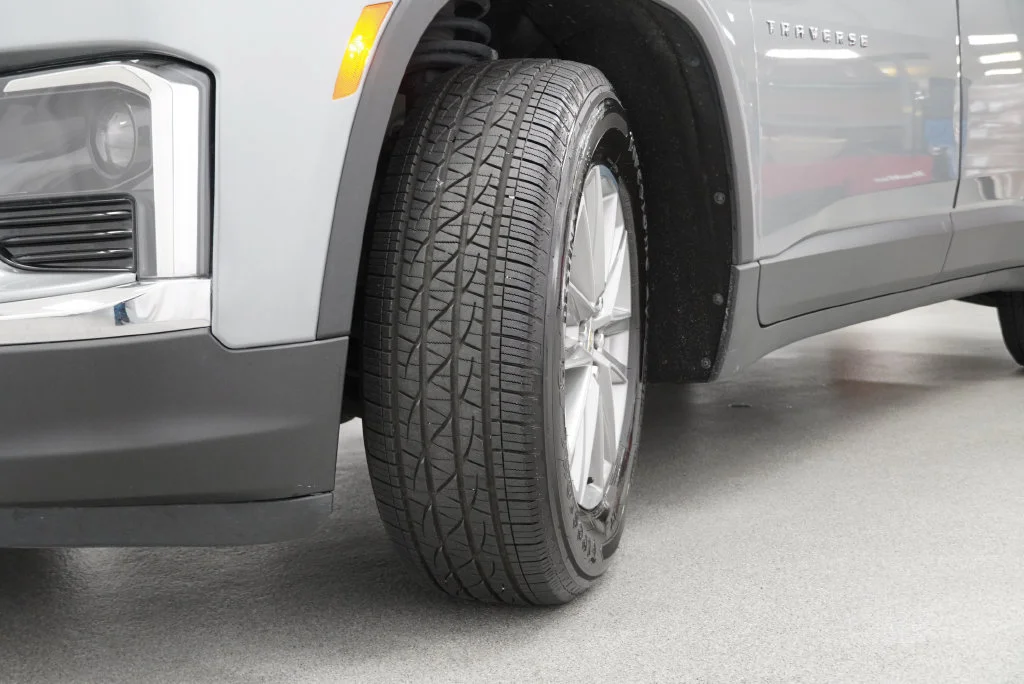 Used 2023 STERLING GRAY METALLIC Chevrolet LT Cloth image 20