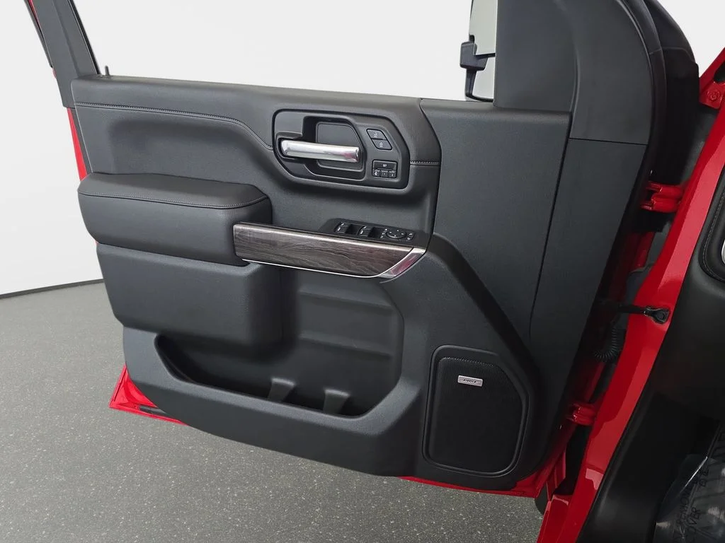 Used 2021 Red Hot Chevrolet LTZ image 29