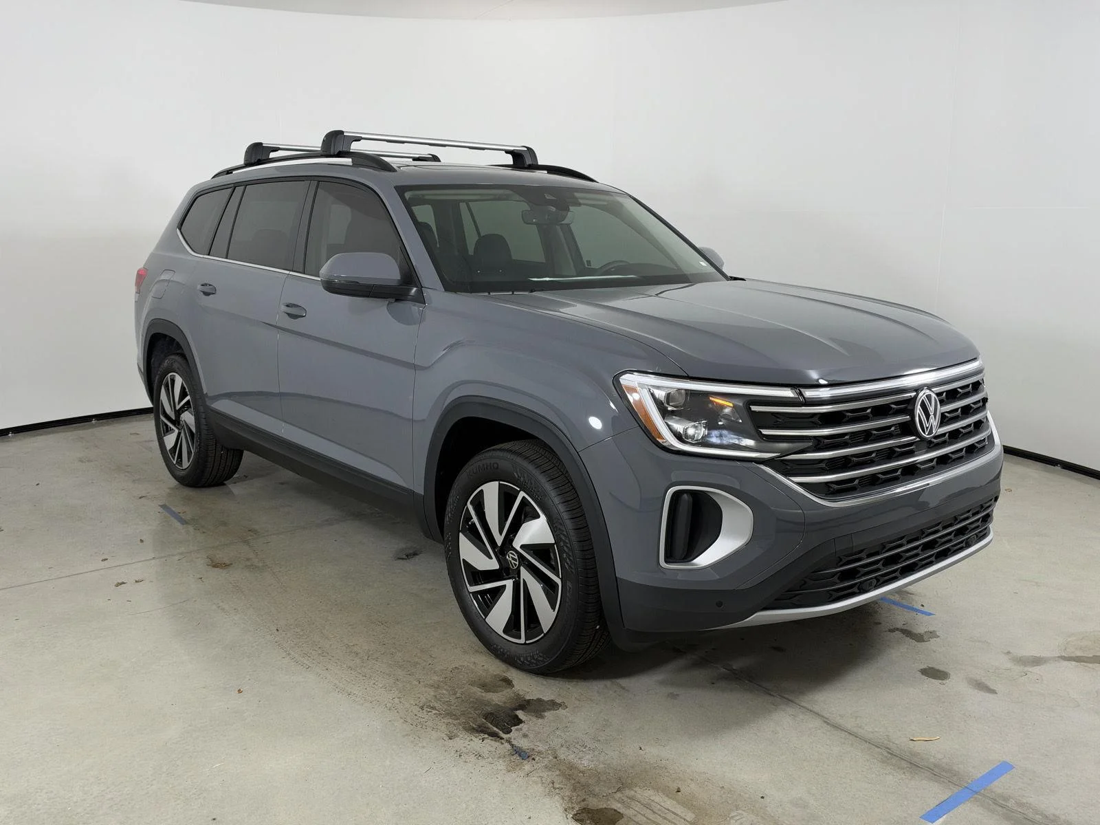 New 2026 Pure Gray Volkswagen 2.0T SE w/Technology image 3