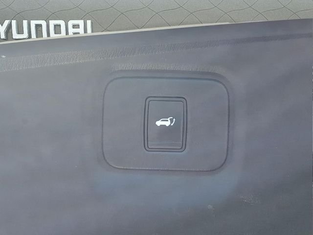Used 2015 Silver Nissan Platinum image 11