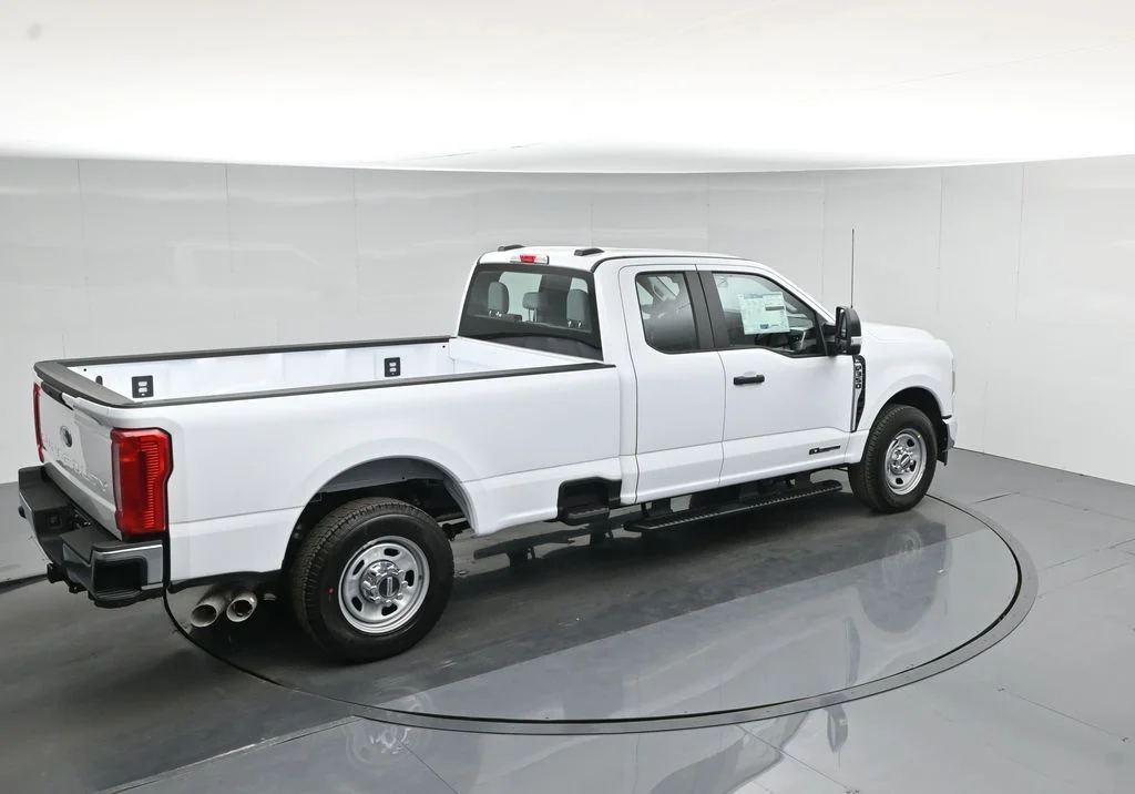 New 2026 White Ford XL image 38