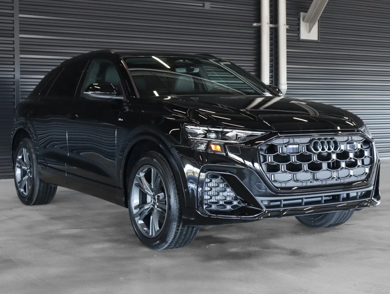 2027 Audi Q8 Premium - Photo 9