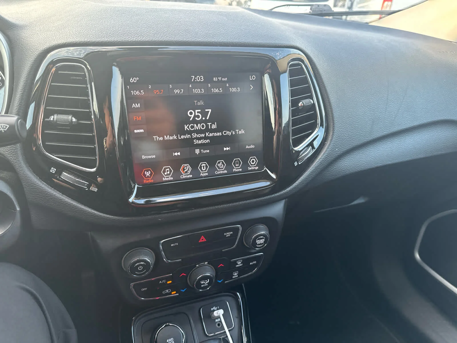 Used 2020 Granite Crystal Metallic Clearcoat Jeep Limited image 12
