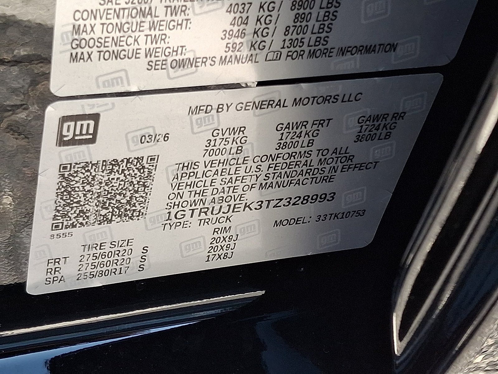 New 2026 Onyx Black GMC Elevation image 10