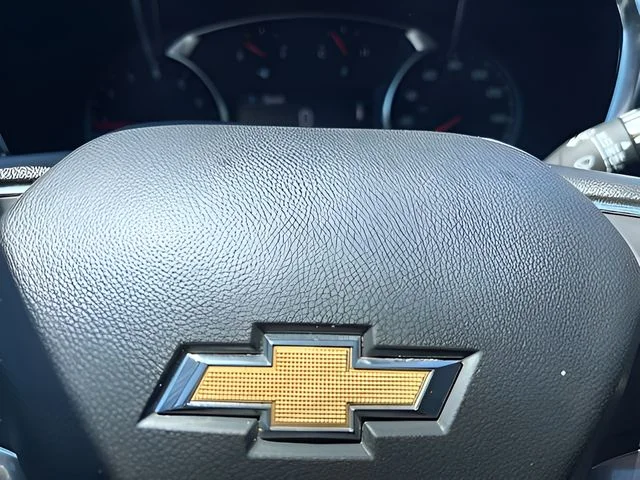 Used 2024 White Chevrolet LT image 17