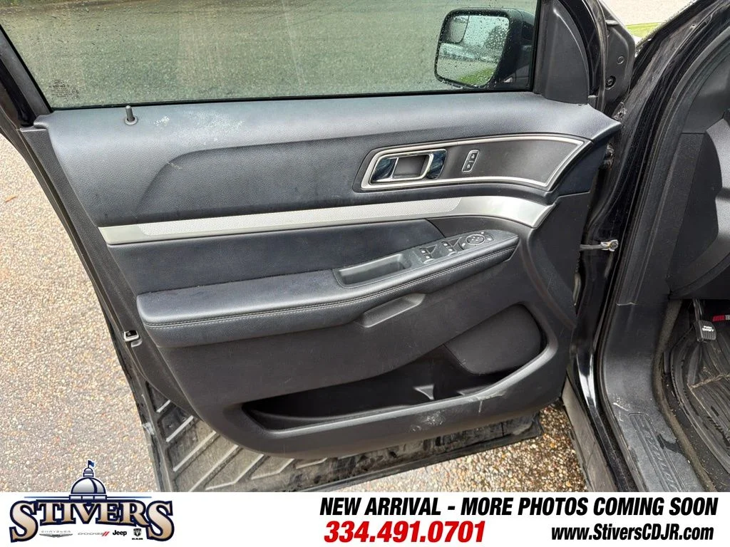 Used 2016 Black Ford XLT image 8