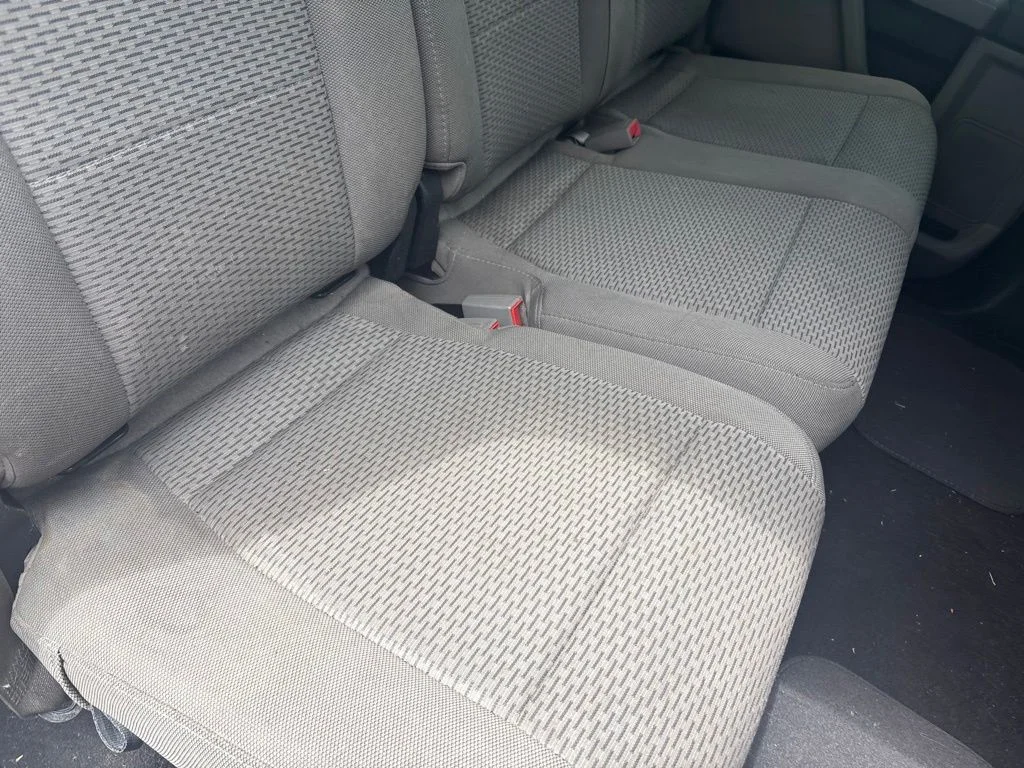 Used 2019 Silver Ford XLT image 27