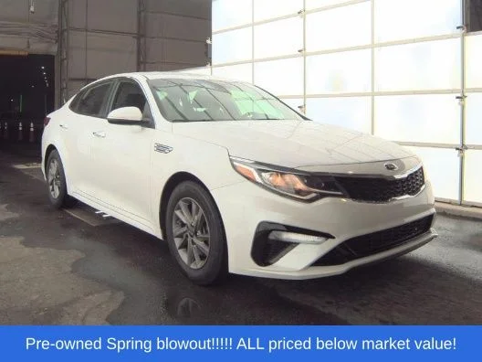 Used 2020 White Kia LX image 4